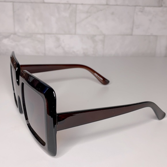 ⚠️Last Pair! Brown Square Sunnies - Picture 4 of 5